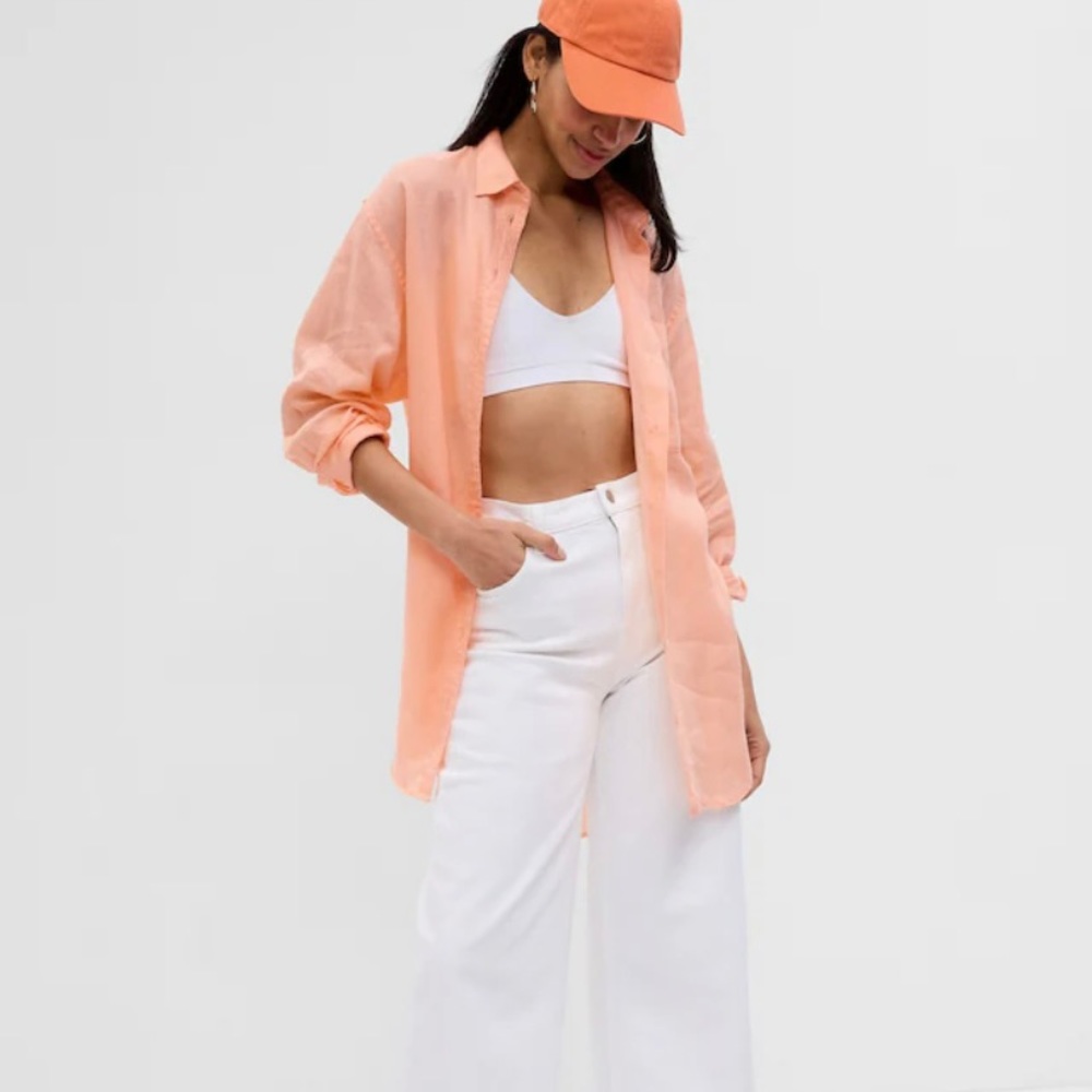 Gap Tunic length linen button down shirt